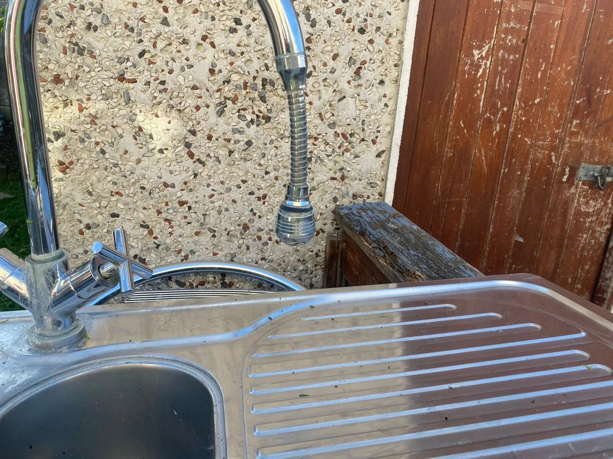 Kitchen sink with tap - Image 2