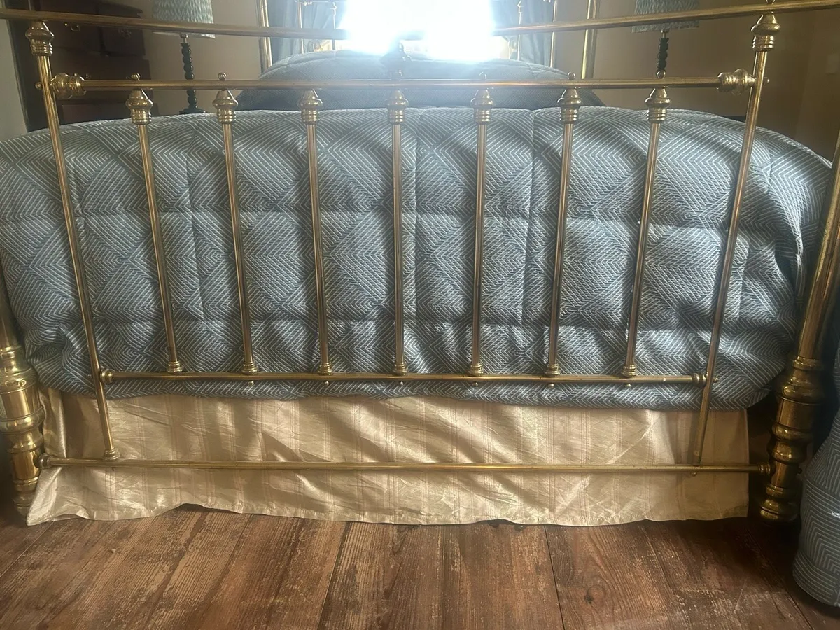Bed - Image 4