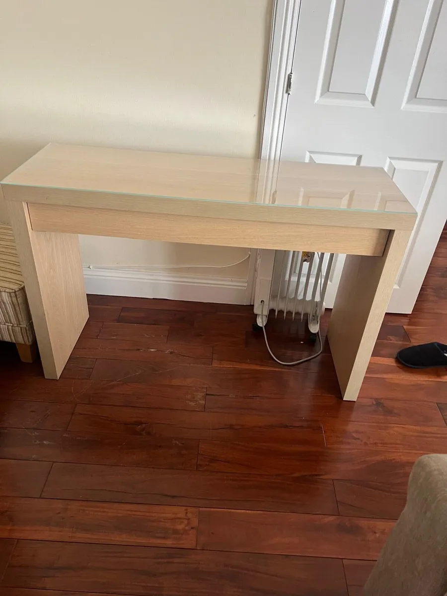 Dresser  table - Image 1