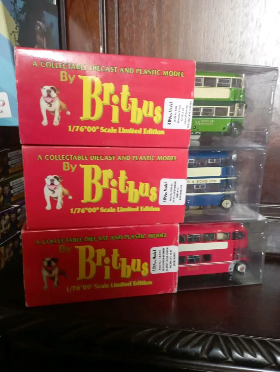 COLLECTABLES DIE -CAST MODLES BY BRITBUS - Image 3