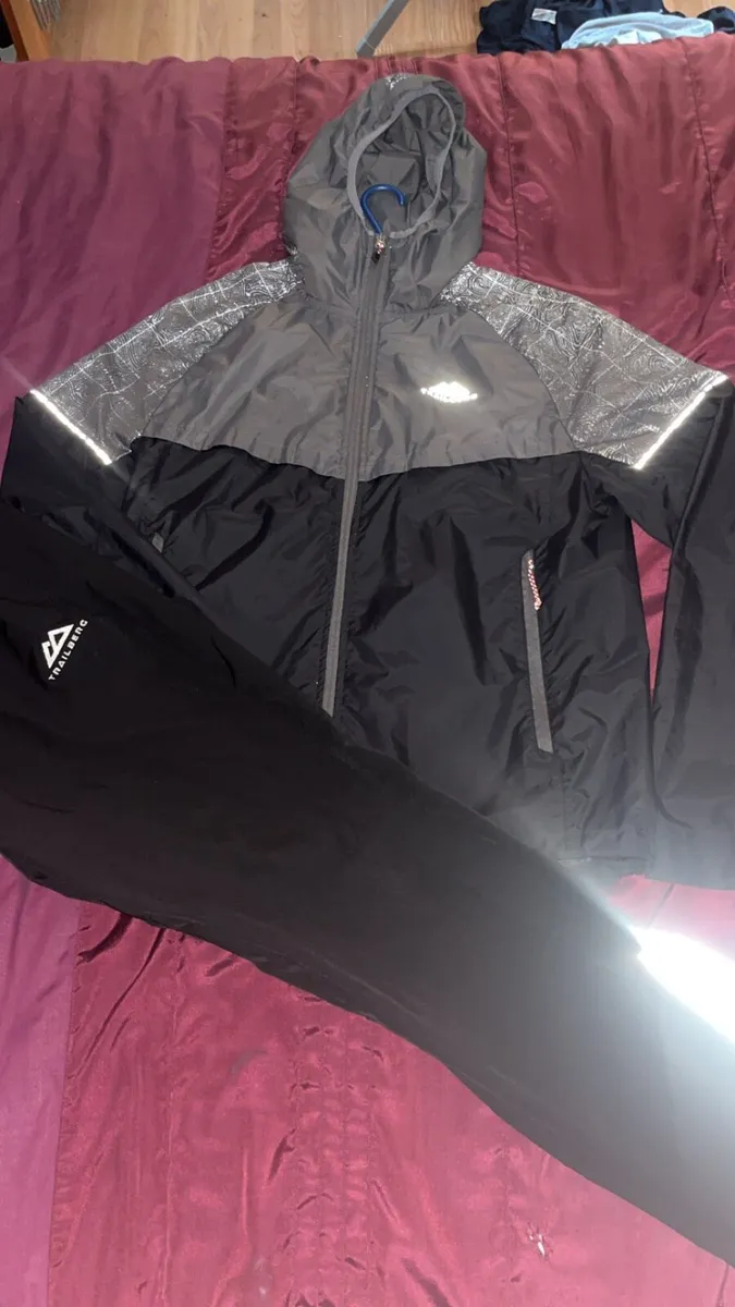 Trailberg Tracksuit - Image 2