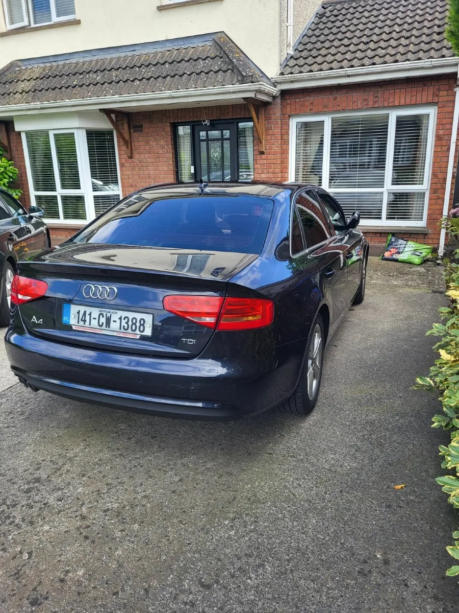 Audi A4 2014 - Image 2