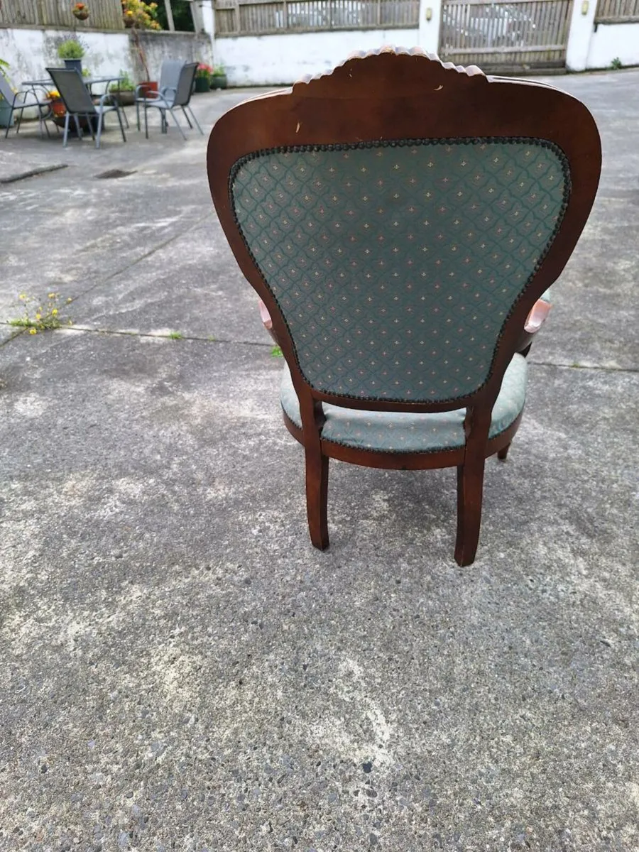 Beautiful vintage armchair - Image 4