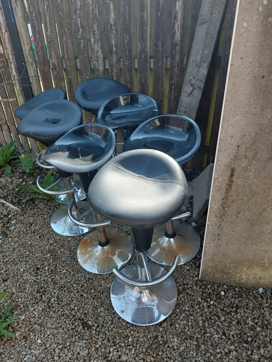 Kitchen island stools × 7 - Image 2