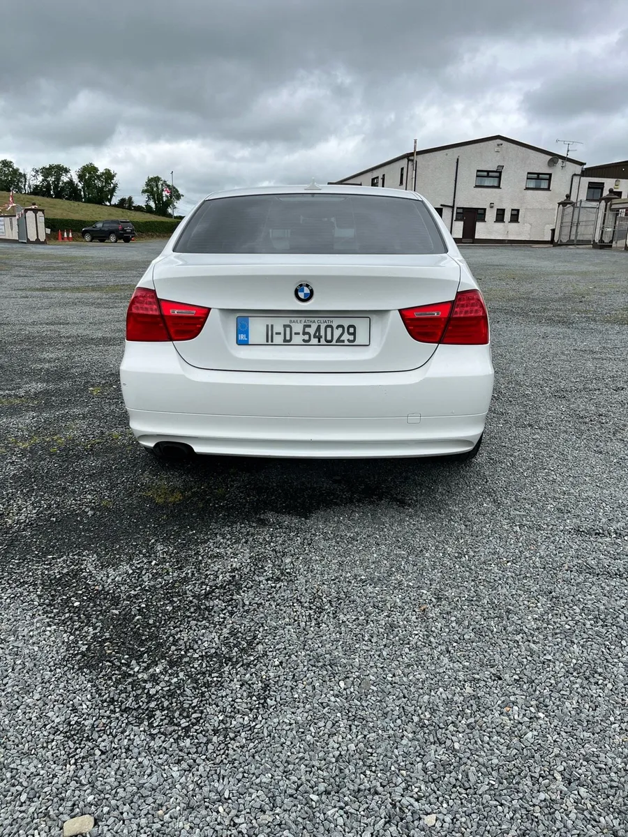BMW 3 Series 318 - Image 4