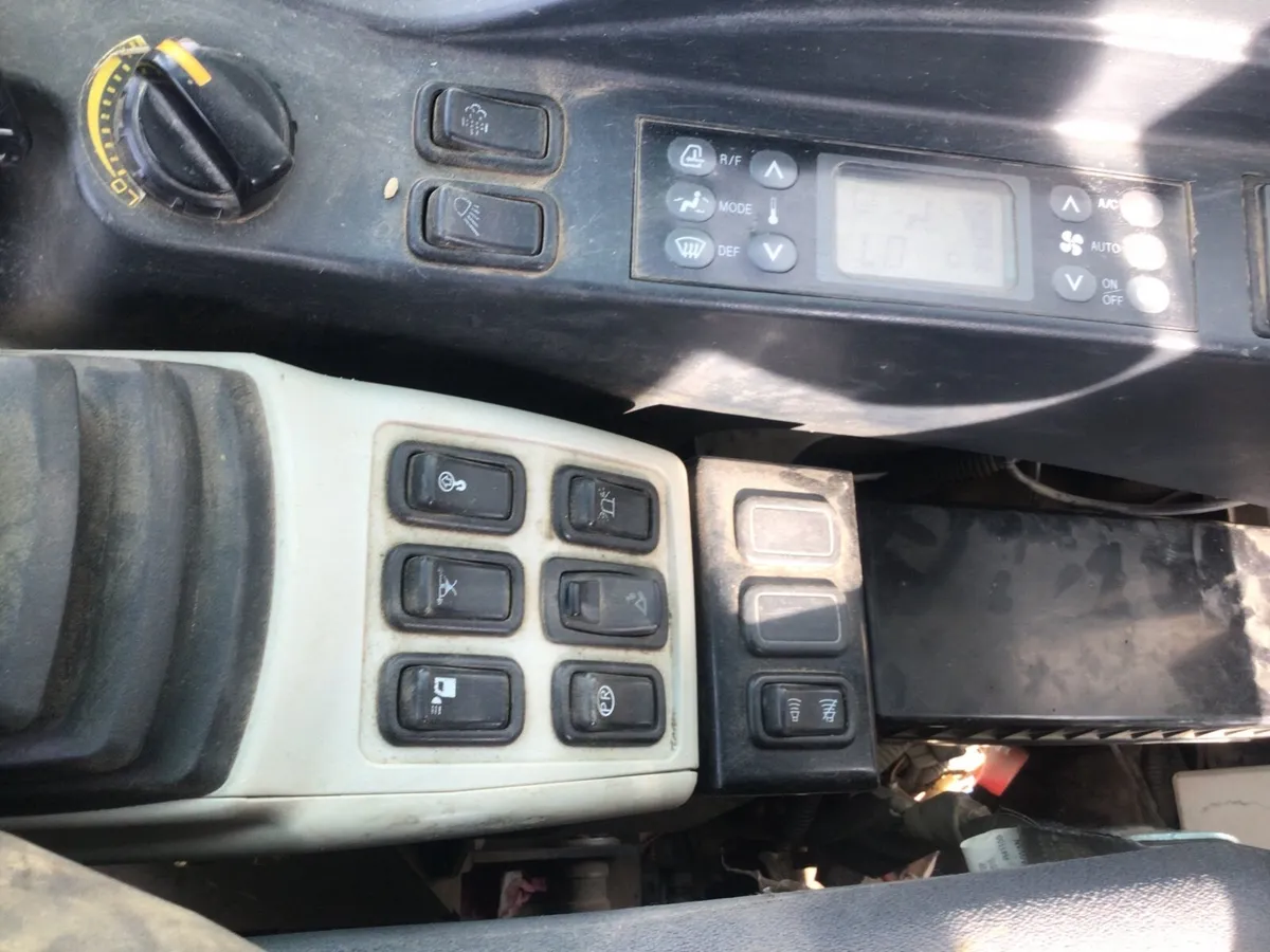Kobelco SK 210-10 LC - Image 3