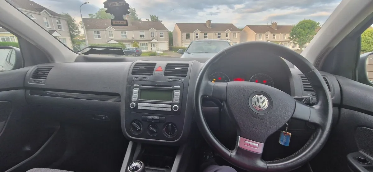 SOLD.              Volkswagen Golf 2009 - Image 3