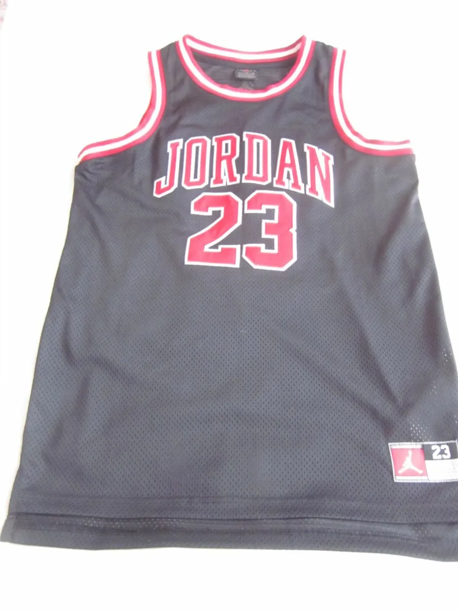 Michael Jordan Logo Unisex Youth Vest Black - Image 1