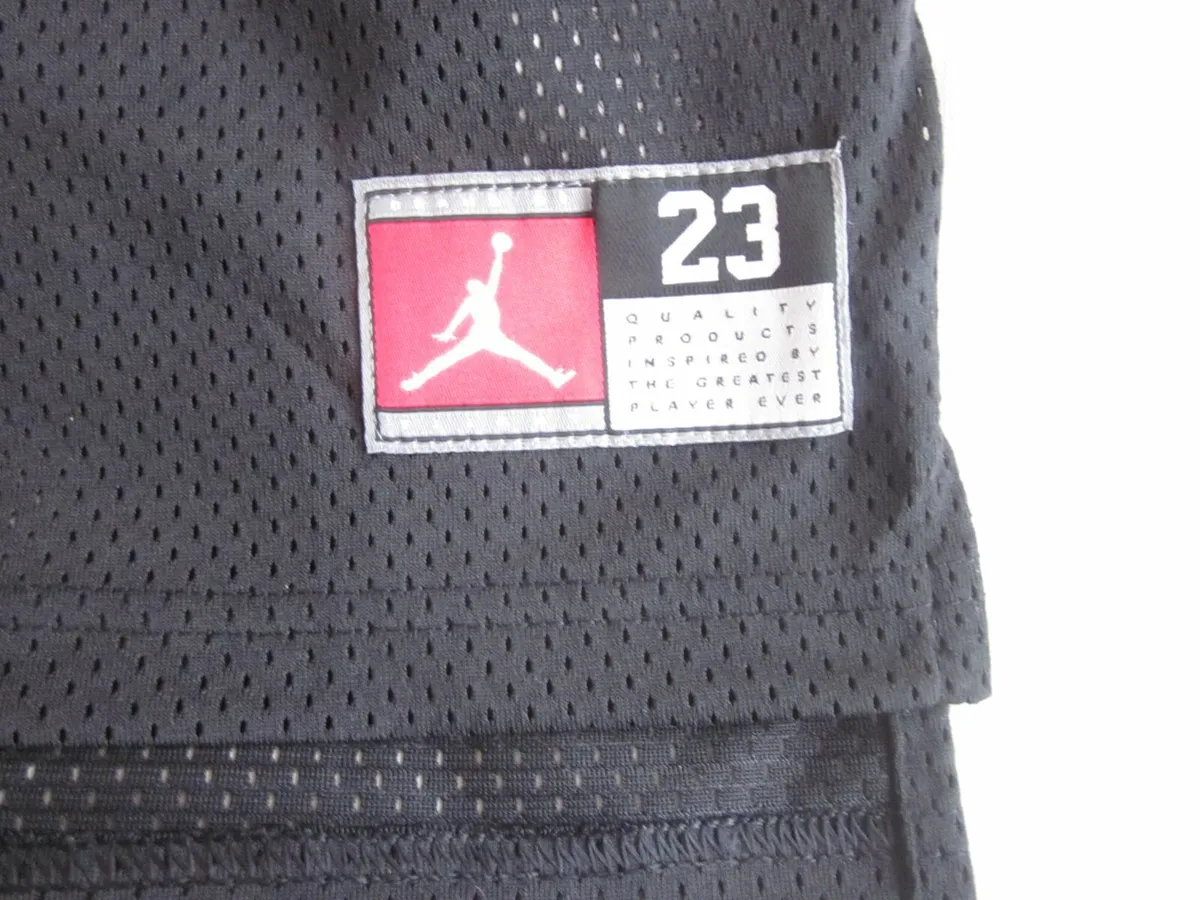 Michael Jordan Logo Unisex Youth Vest Black - Image 4