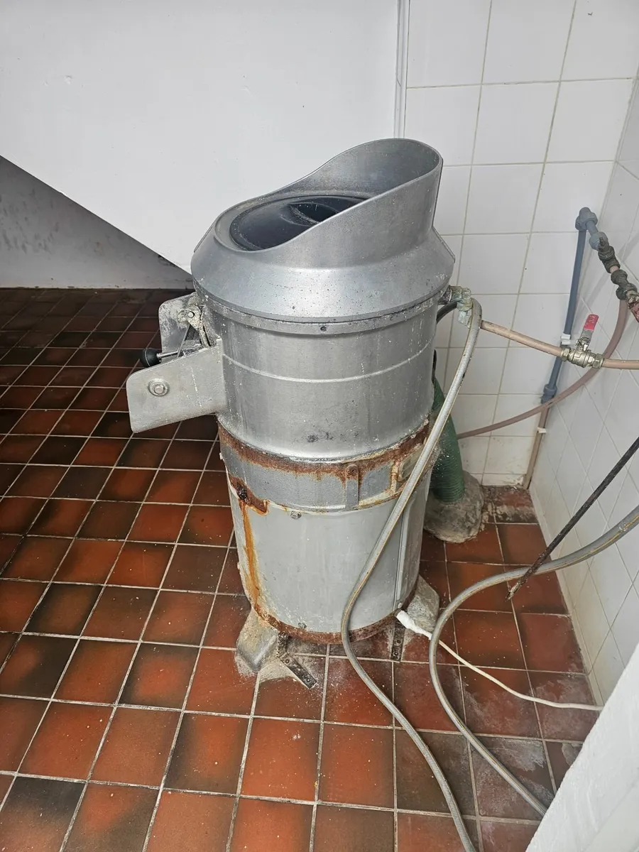 Freestanding Commercial Potato Peeler for Sale - Image 1