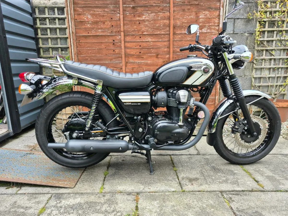 2017 Kawasaki W800 - Image 1