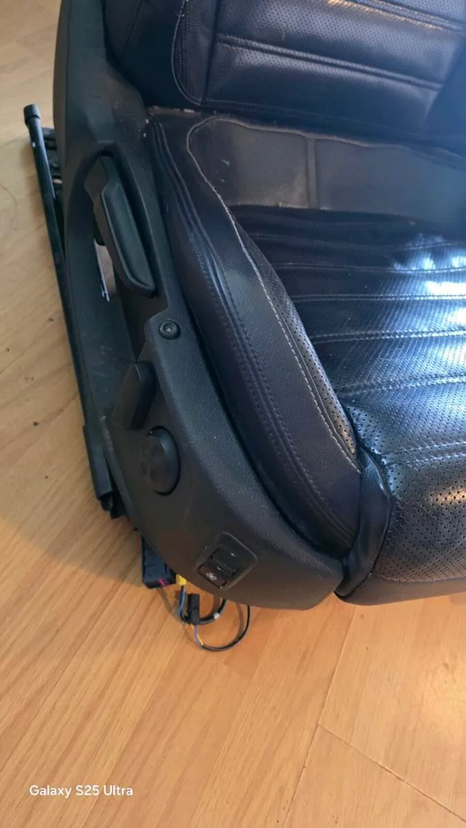 Passat CC seats - Image 2