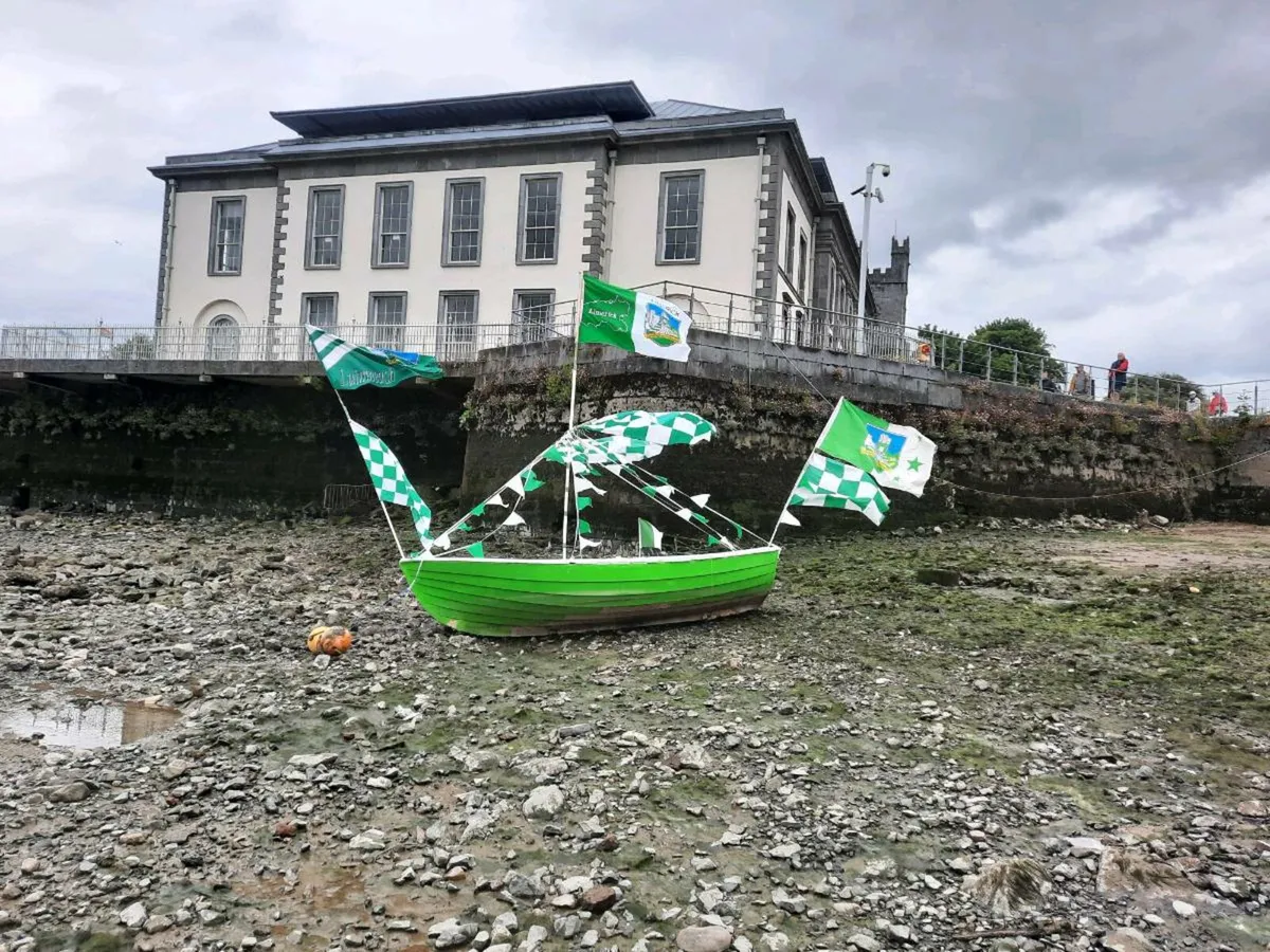 Looking for a boat to do something like this - Image 1