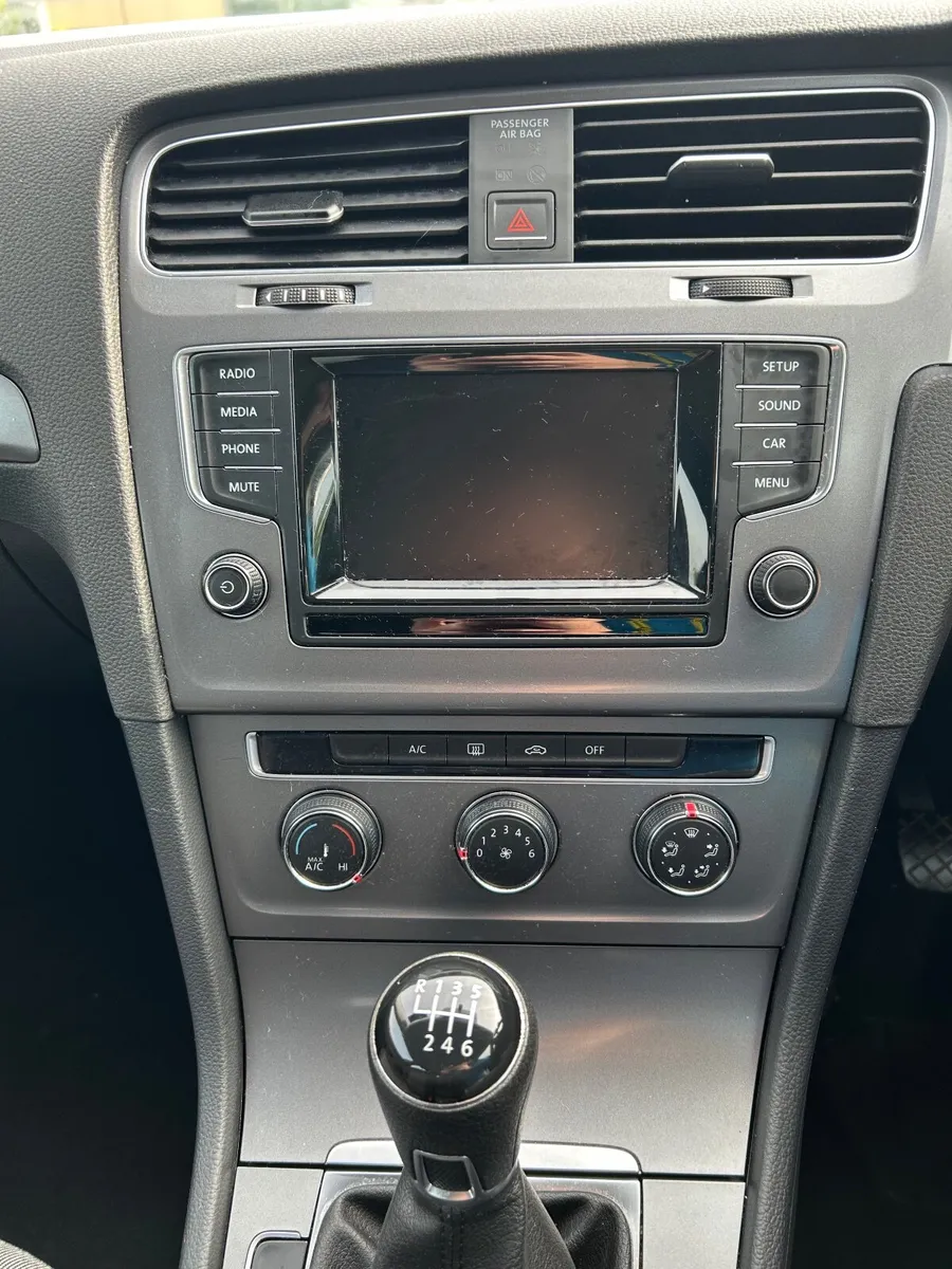 Volkswagen Golf 2014 - Image 2