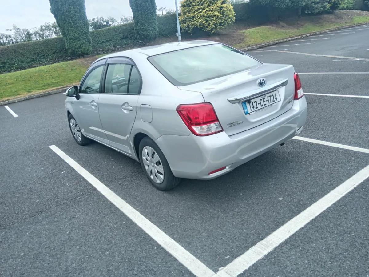 Toyota Corolla - Image 2