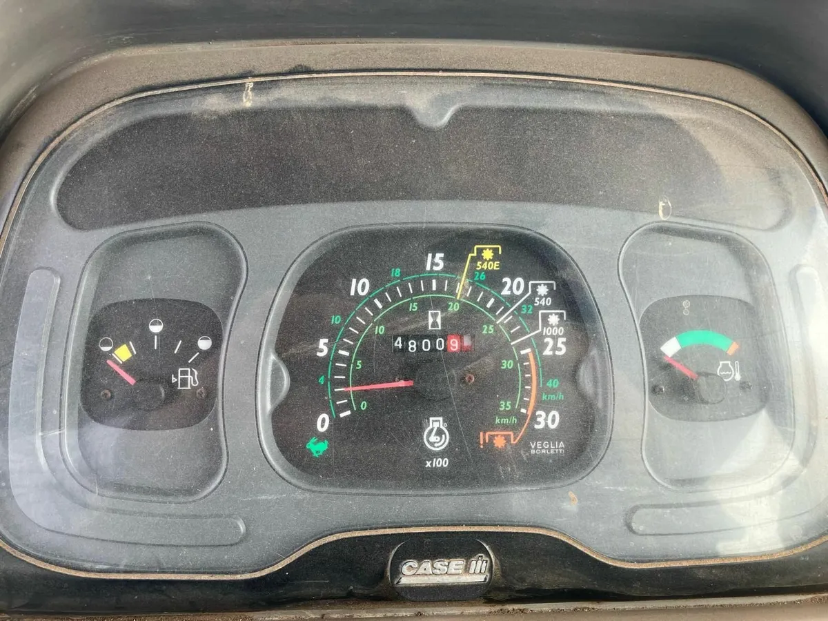 CASE IH JX70U - Image 2