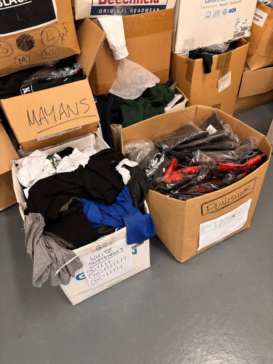 Clothing Stock Tees Hoodies etc 3000+ Items - Image 4