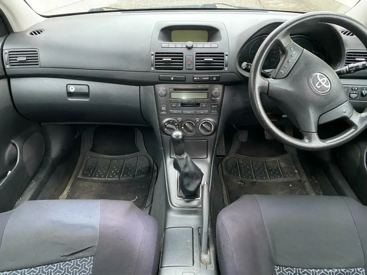 Toyota avensis - Image 2