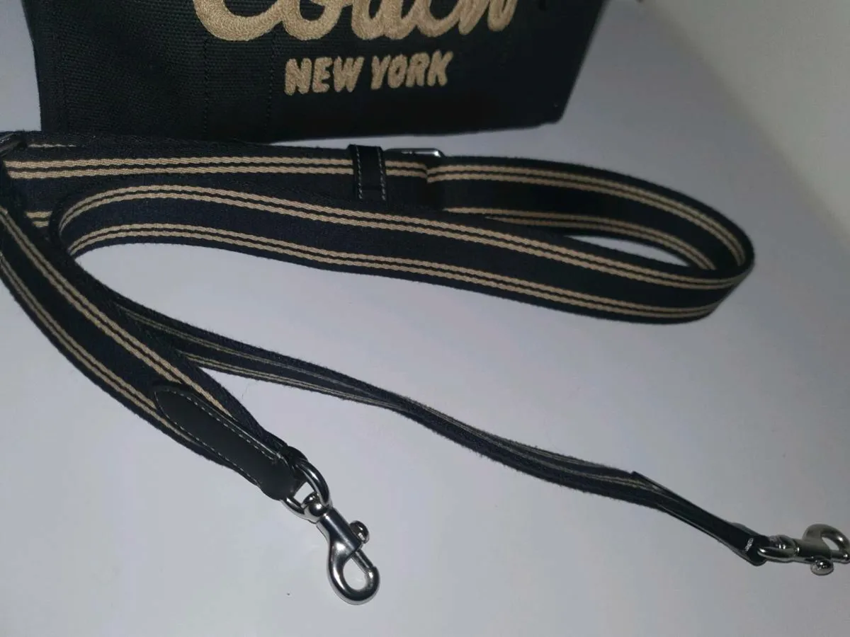 COACH Tote Bag - Image 4