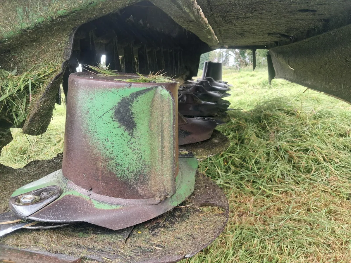 Krone front mower - Image 4