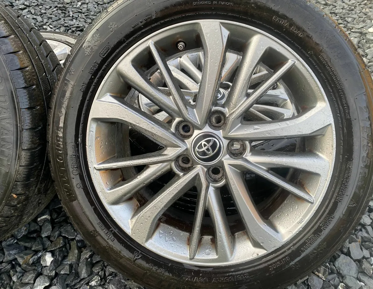 17inch 5x114.3 Toyota alloy wheels - Image 3