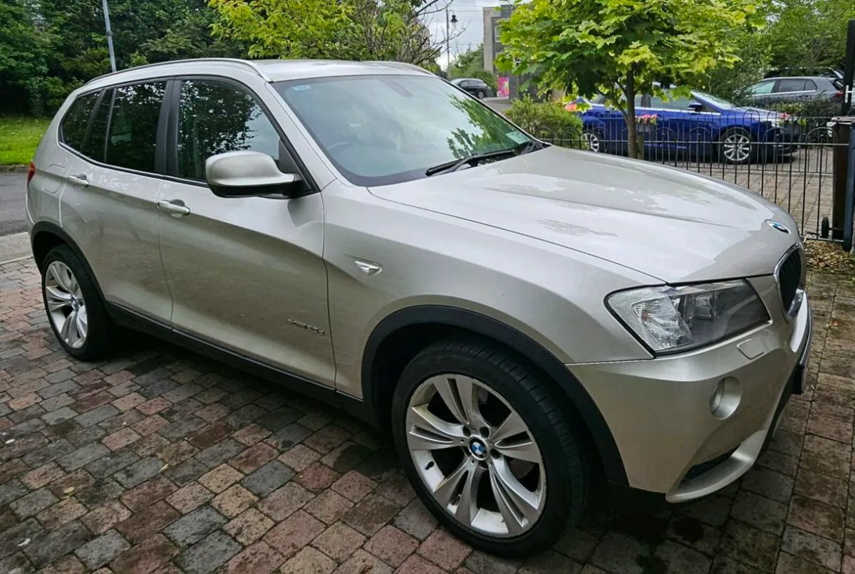 BMW X1 - Image 1