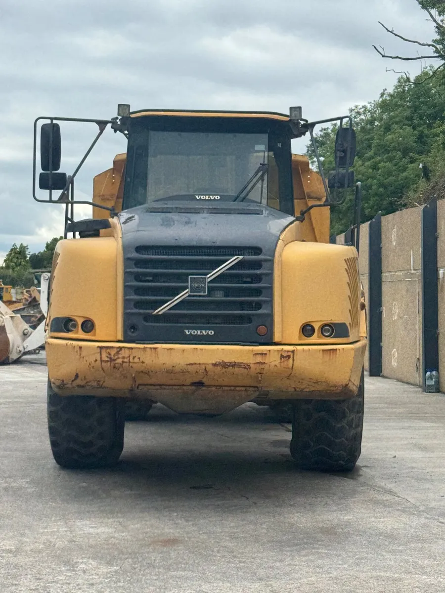 Volvo A25D 6x6 Articulated Dumptruck - Image 2