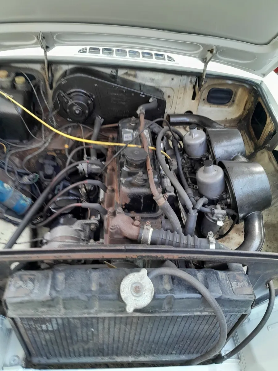 MG MGB 1972 - Image 2