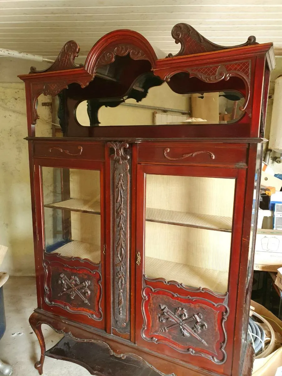 Display cabinet