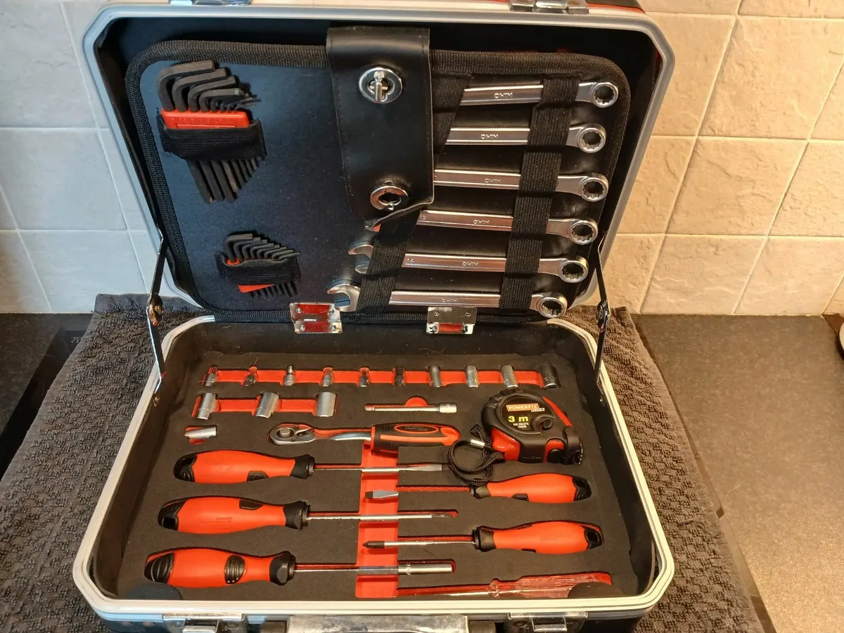 Tool case with contents - Image 2