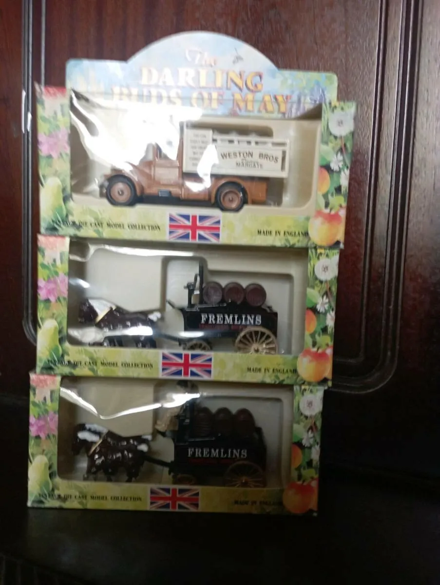 THE DARLING BUD'S OF MAY DIE -CAST MODLE' S - Image 1