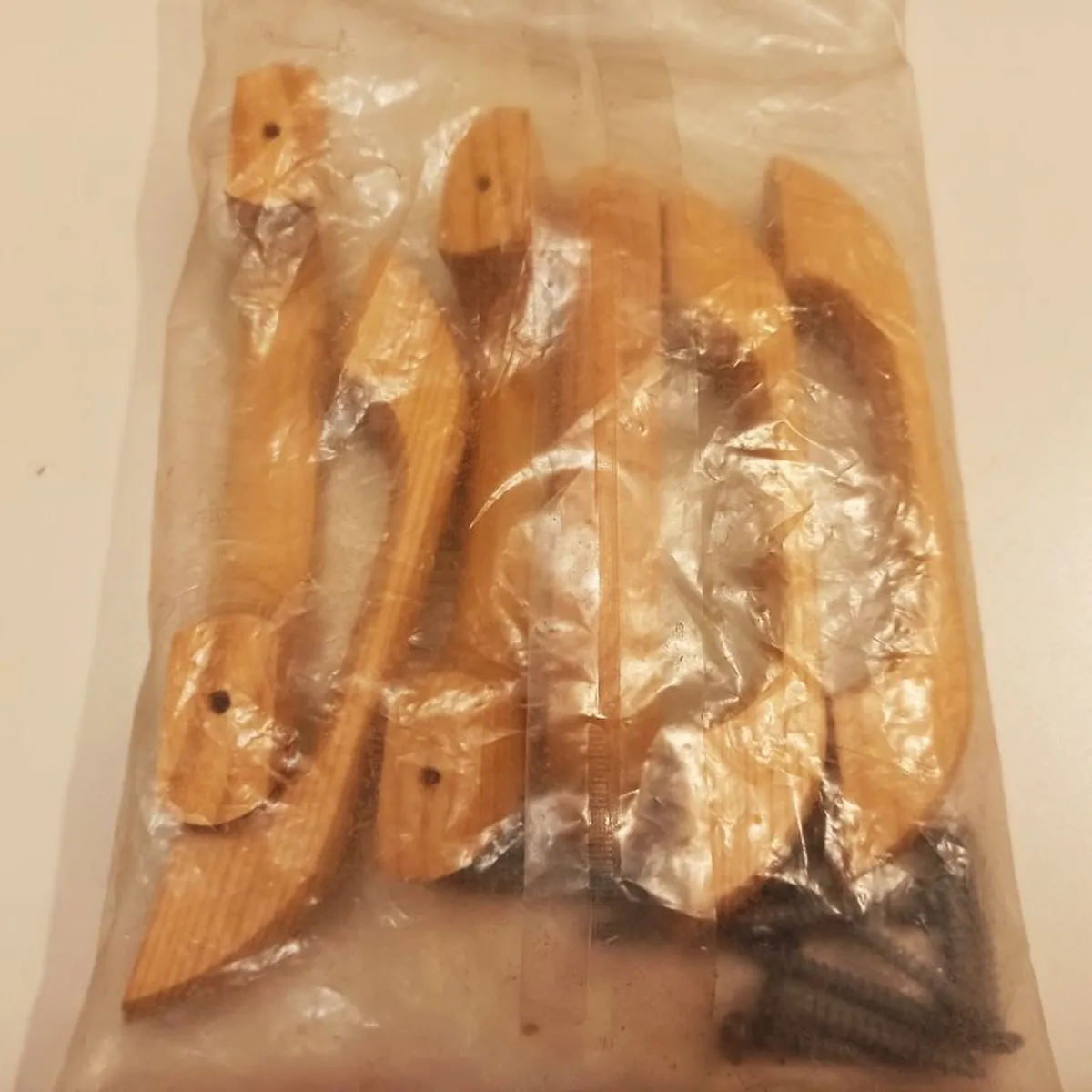 Pack of 6 handles  96 mm wooden D handles  pine stain - Image 3