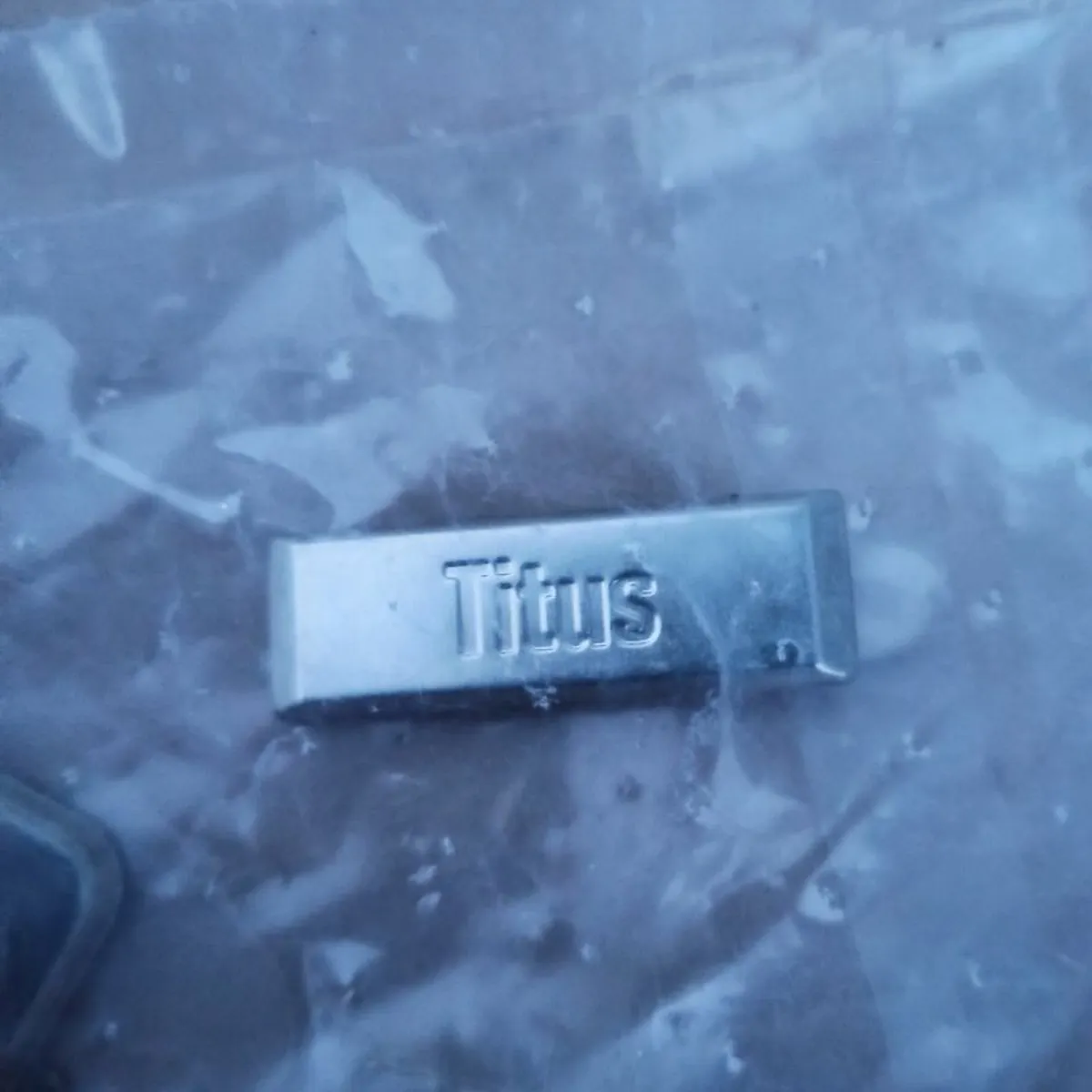 Titus soft closing clip-on hinges  for kitchen cabinet doors - Image 3
