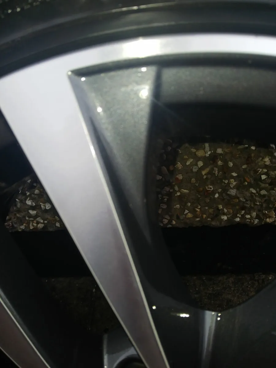 Renault arkana wheel (alloy and tyre) - Image 2