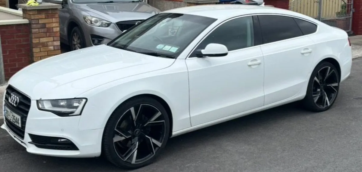 Audi A5 2015 - Image 2