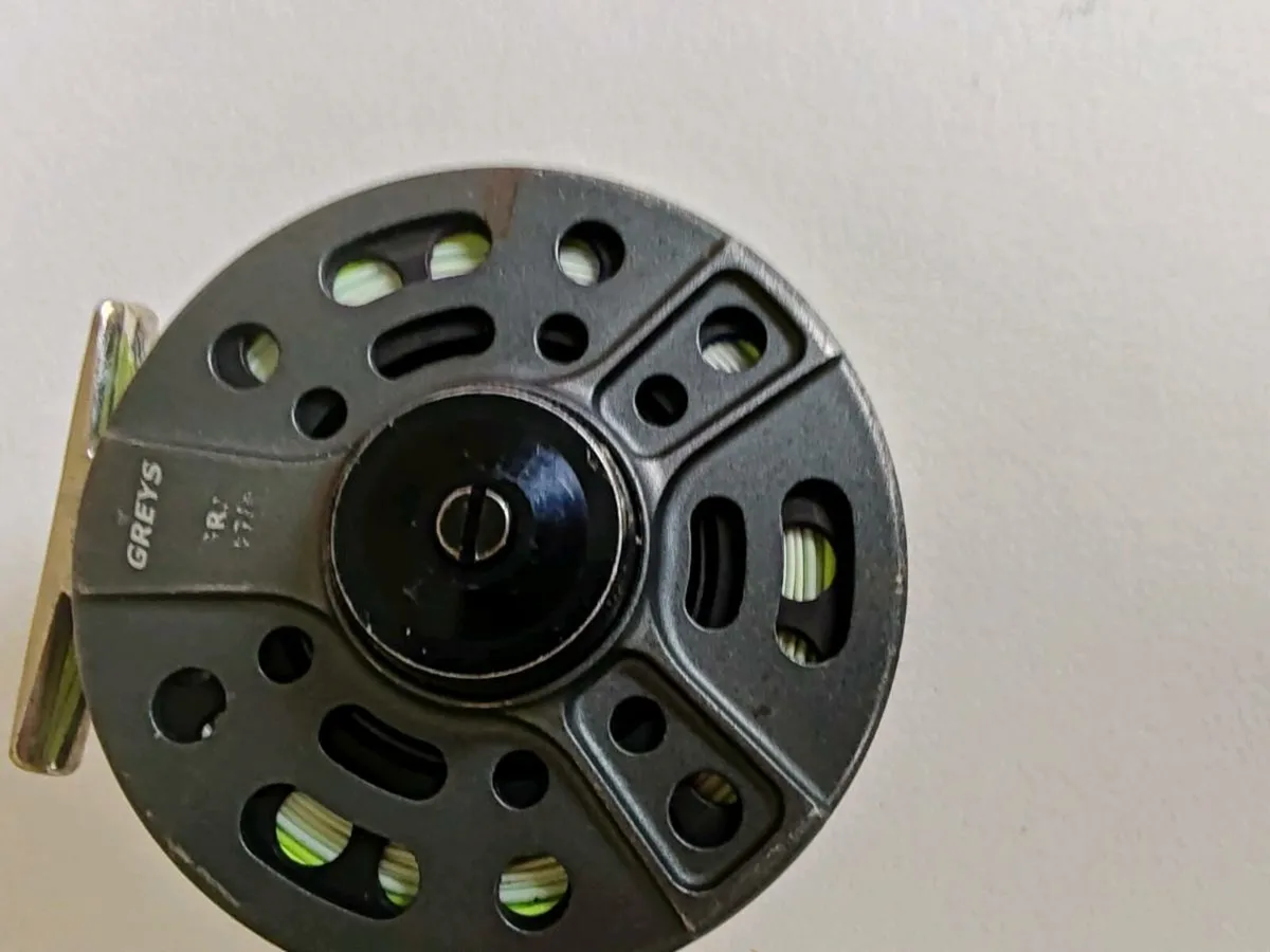 Greys fishing reel