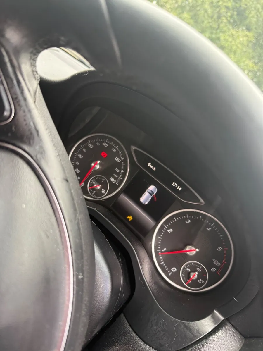 Mercedes-Benz A-Class 2016 - Image 4