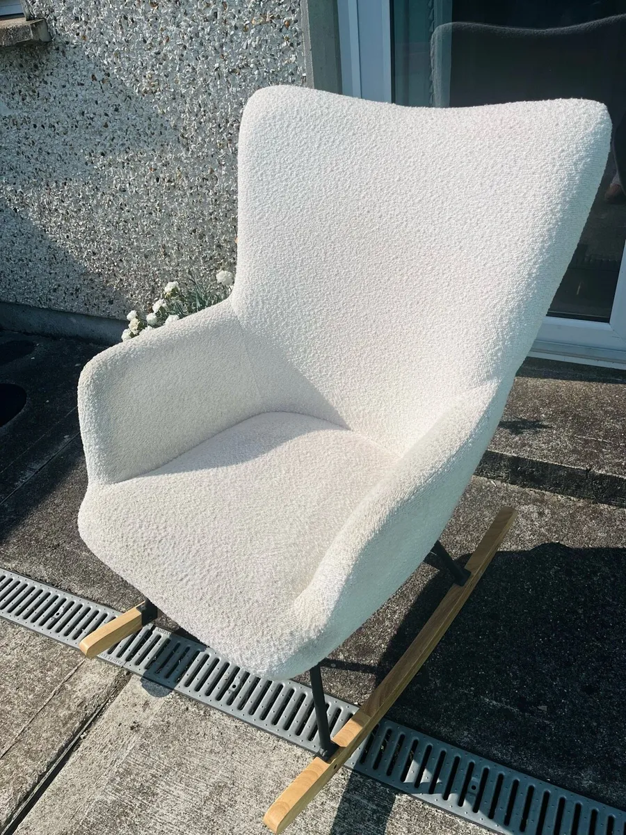Rocking chair