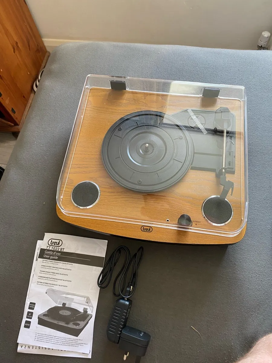 Trevi Vinyl Record Player - Image 2