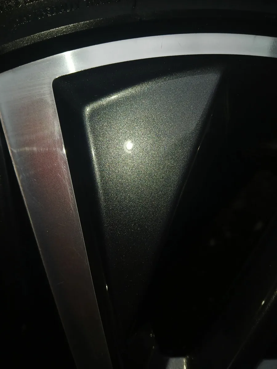 Hyundai Tuscon wheel (Alloy and Tyre) - Image 4