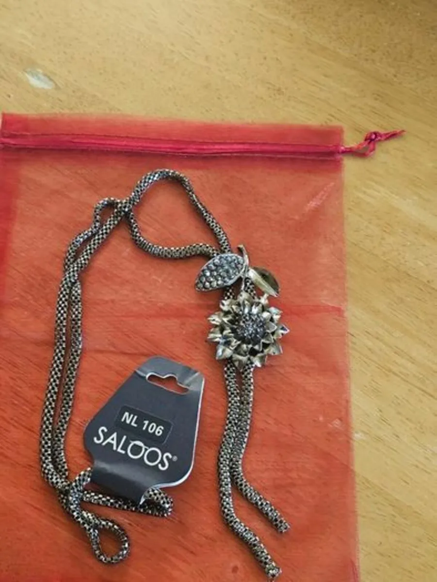 Costume Fancy Necklace / Vintage / NEW - Image 3
