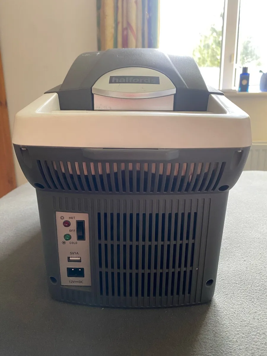 Camping/Car Cool box - Image 1