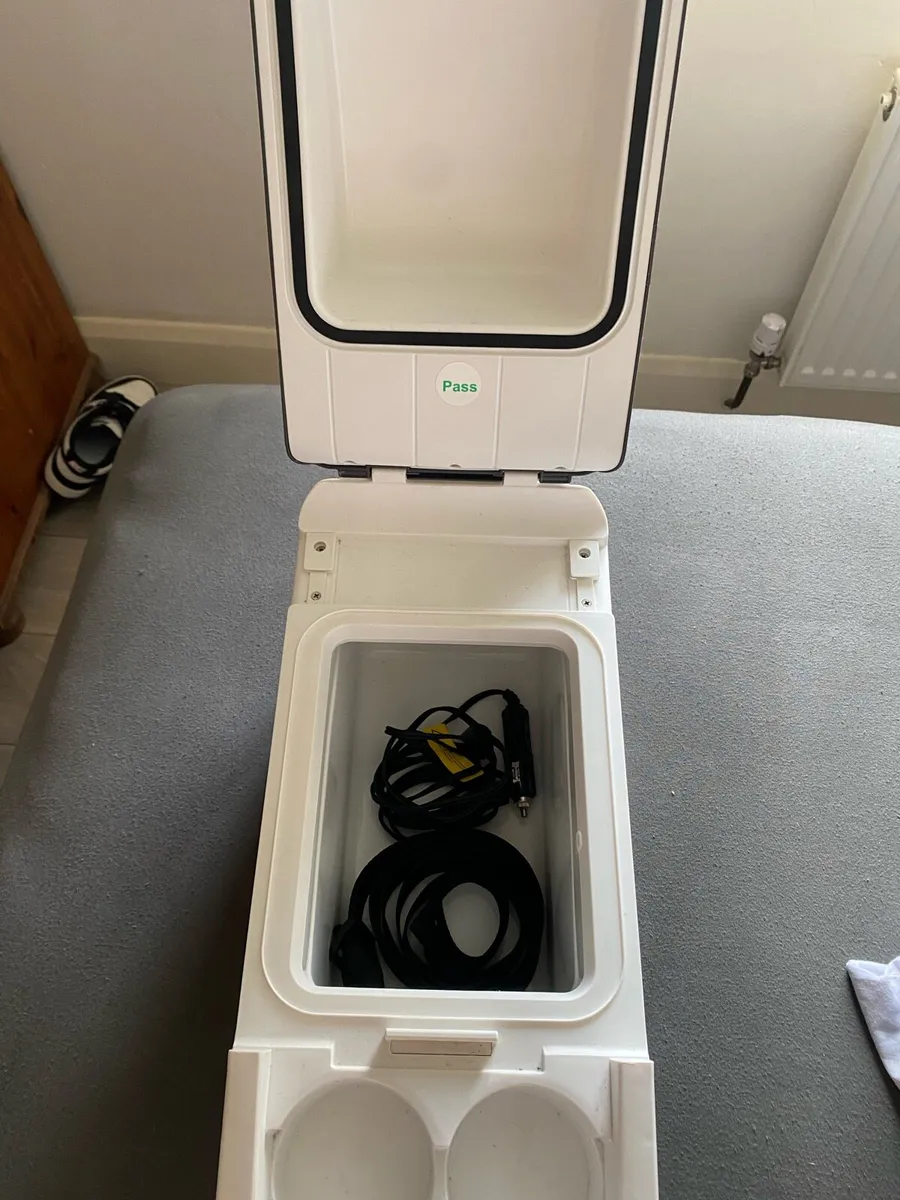Camping/Car Cool box - Image 2