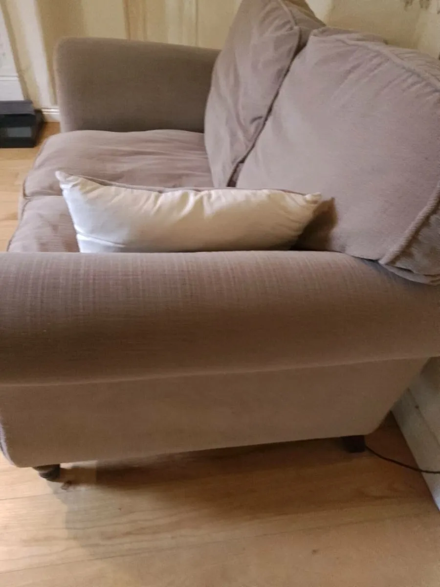 Sofa - Image 4