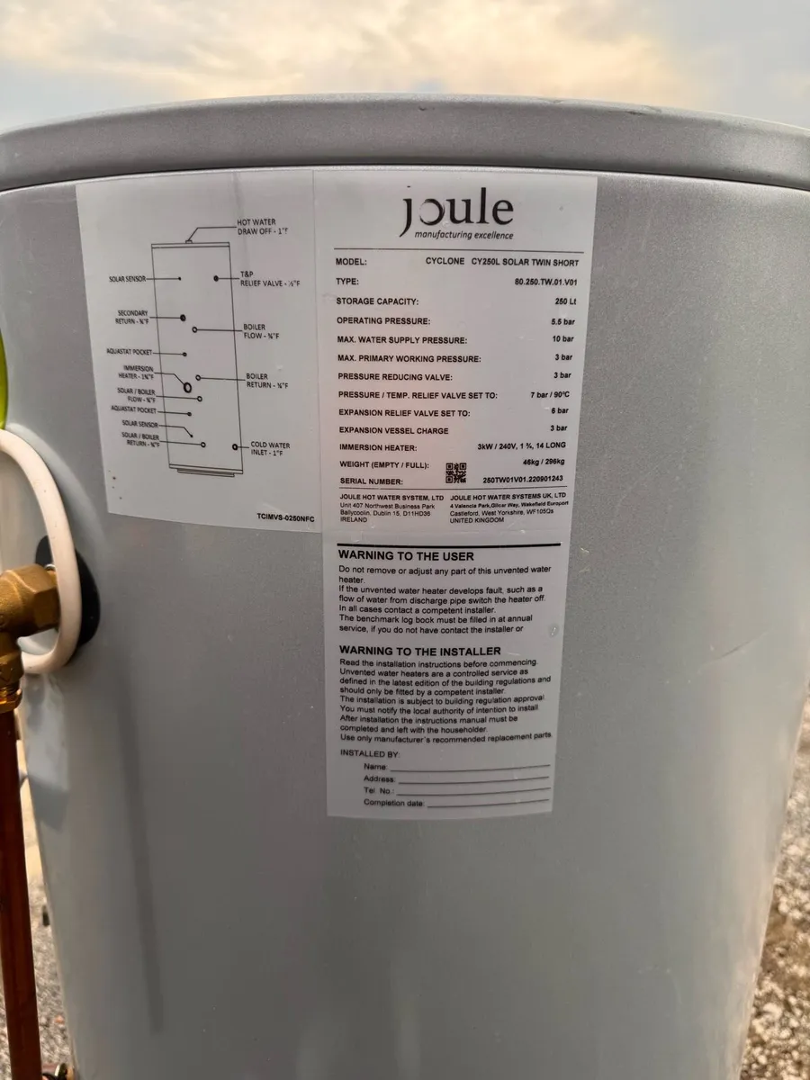 Hot water cylinder - Image 3