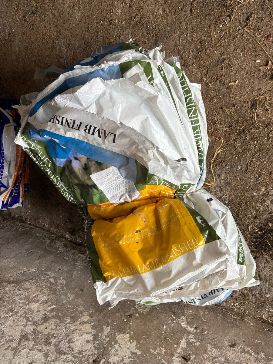 EMPTY MEAL AND FERTILISER BAGS FOR SALE - Image 3