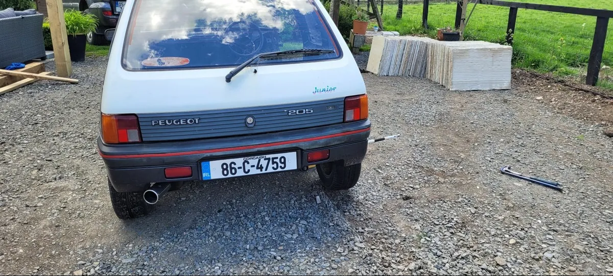 Peugeot 205 GTI - Image 2