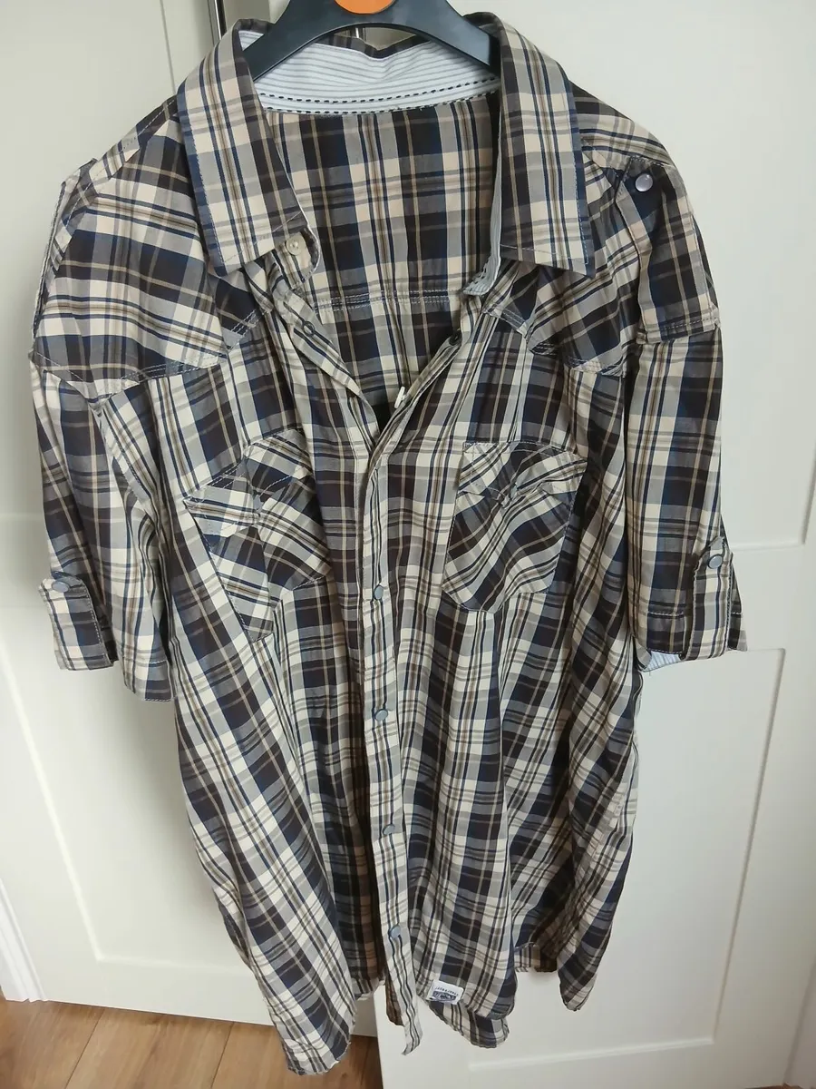 7 Mens Tops/Shirts all for €20!!! - Image 3