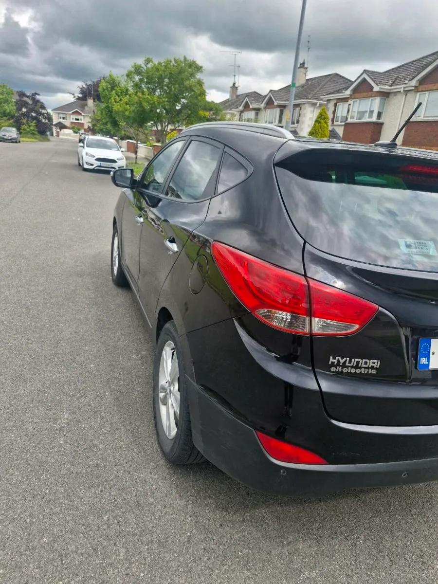 Hyundai ix35 1.7 crdi premium 2WD - Image 4