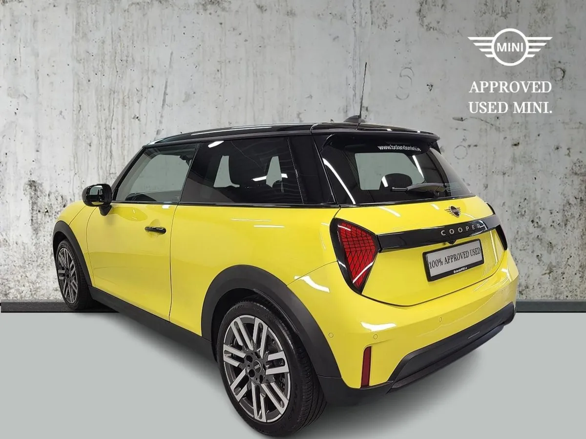 MINI HATCH Cooper C 3 Door - Image 3